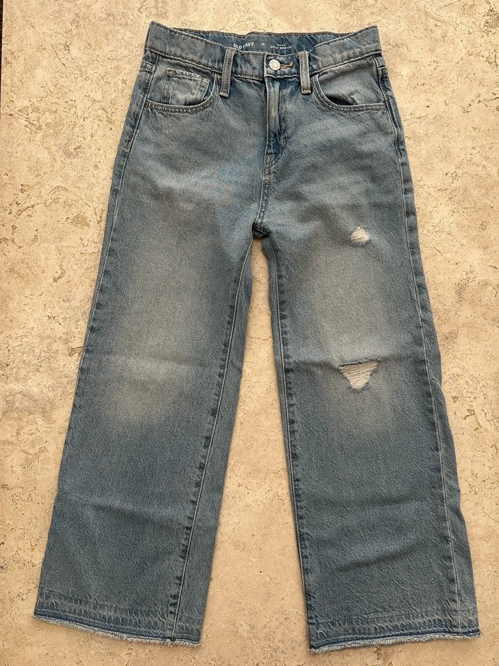 Old Navy Distressed Wide-Leg Jeans in Light Blue Wash